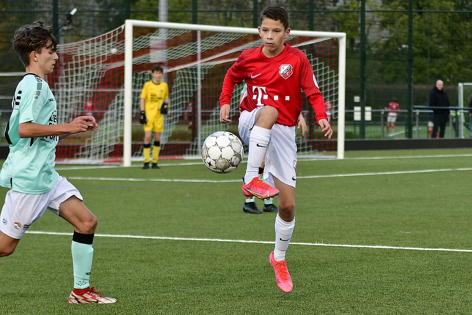 20211113 FCUO15 HELO15 011