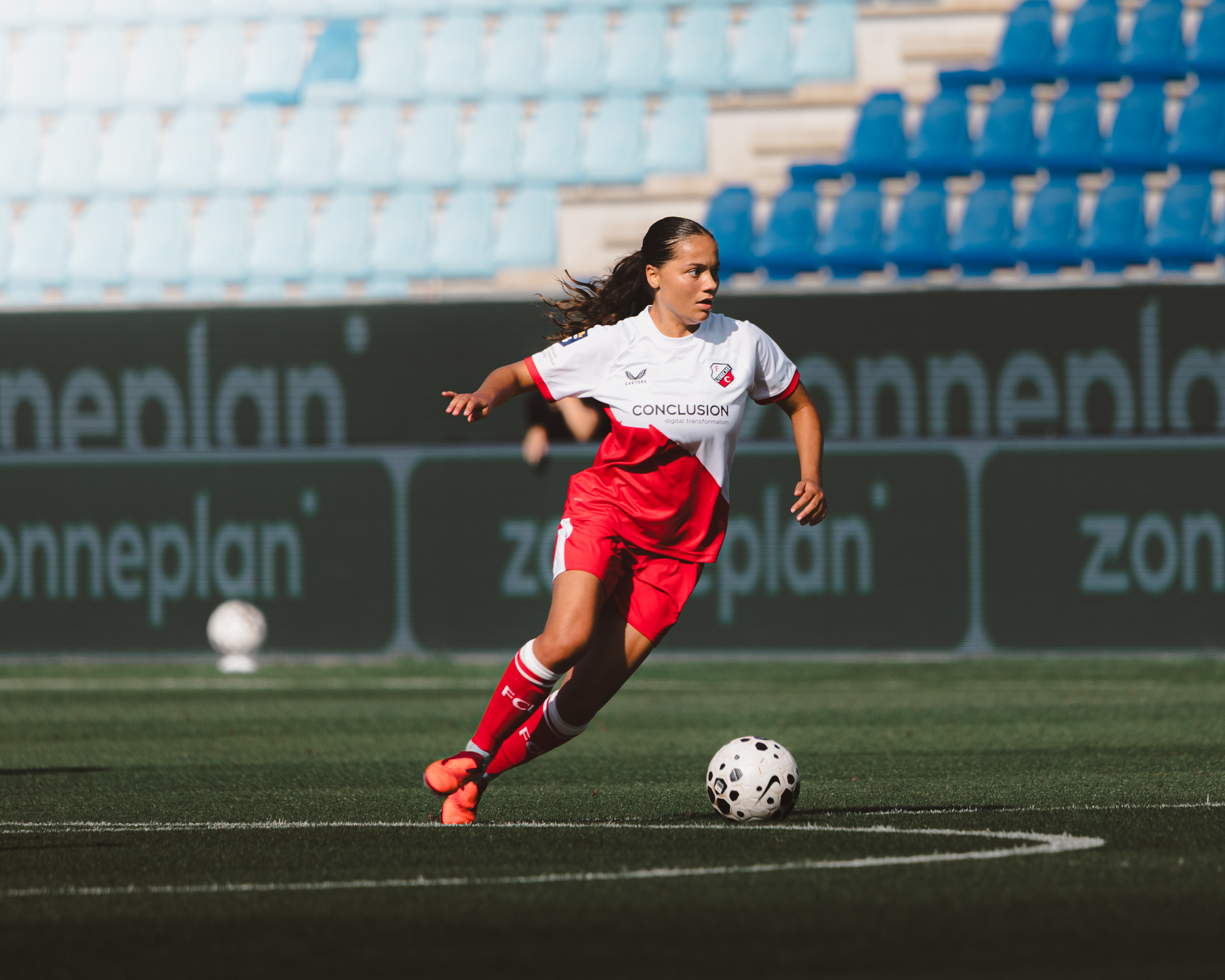 FC Utrecht Vrouwen ontvangt AZ op Sportcomplex Zoudenbalch