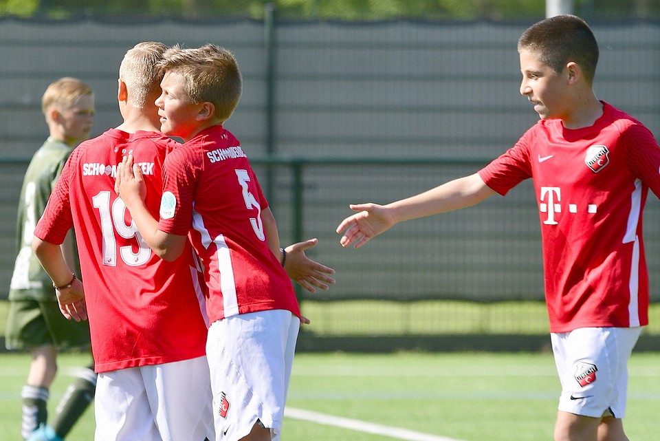 20220514 FCUO11 EMMO11 012