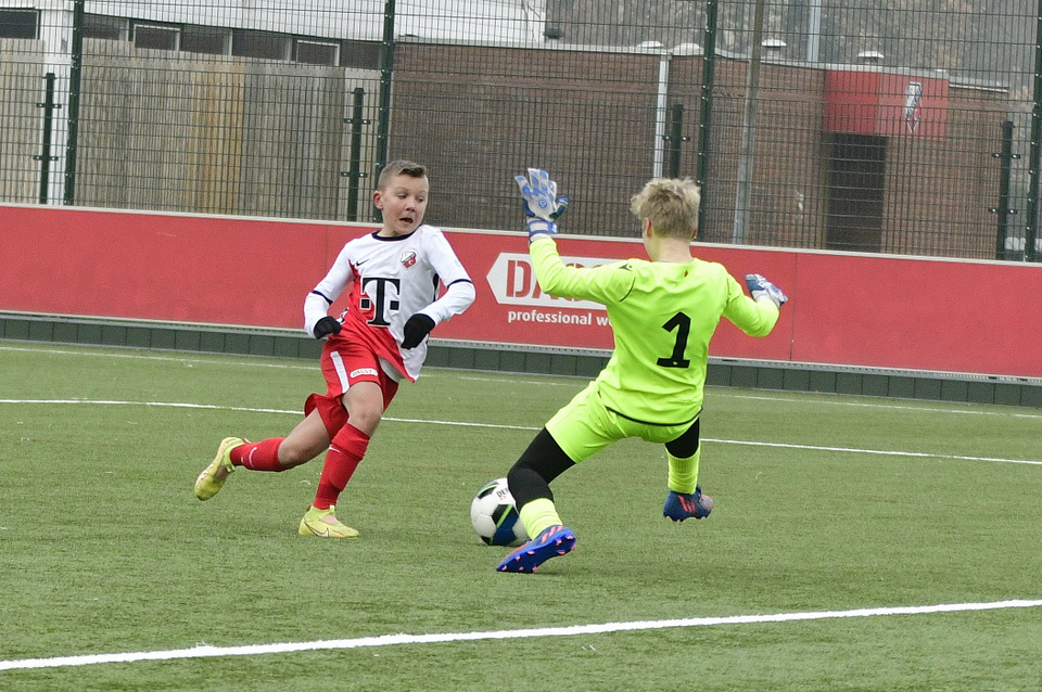 20221217 FCUO12 HEEO12 050