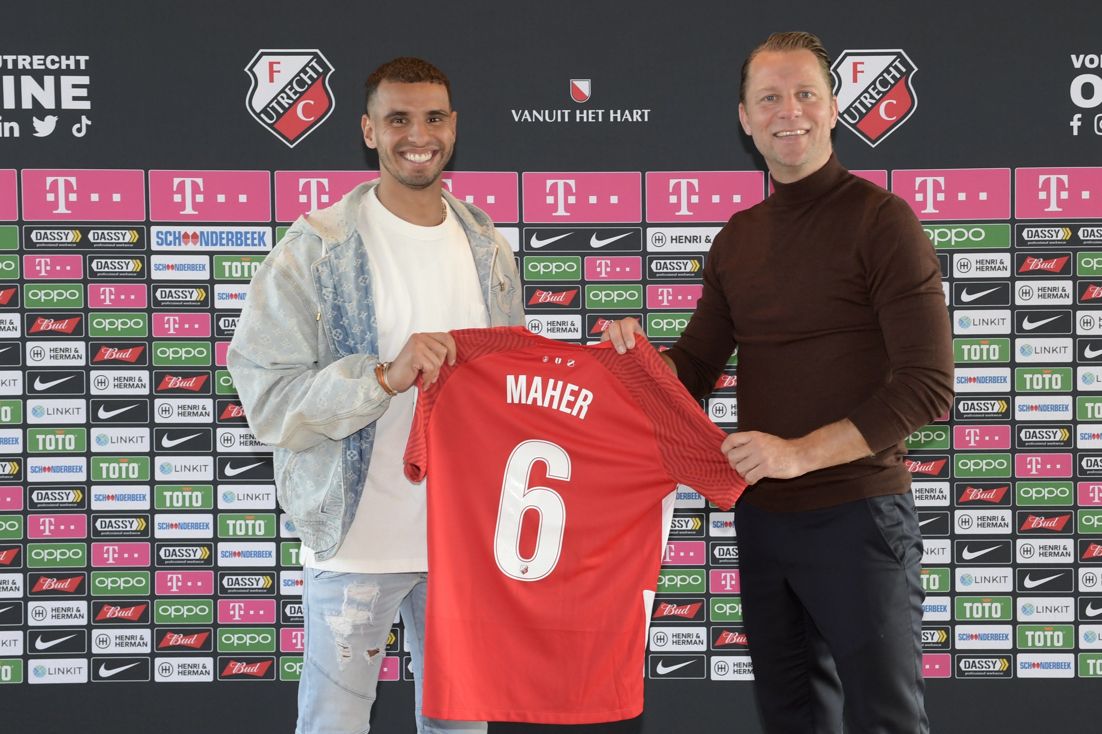 Contract Adam Maher opengebroken en verlengd