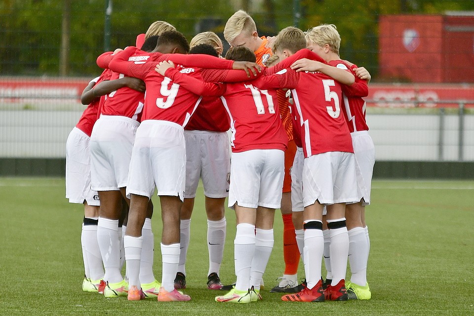 20211113 FCUO15 HELO15 001