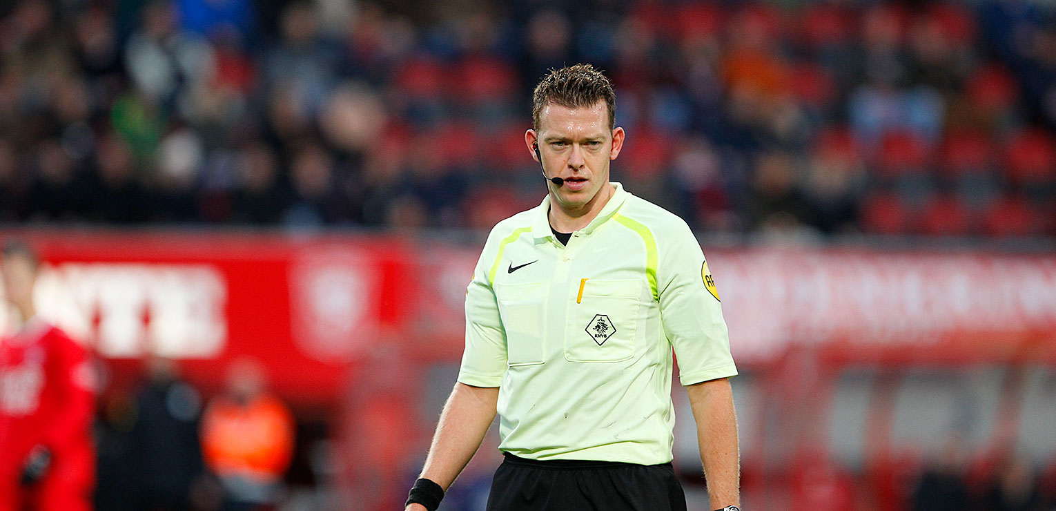 Willem II-thuis: Allard Lindhout de arbiter