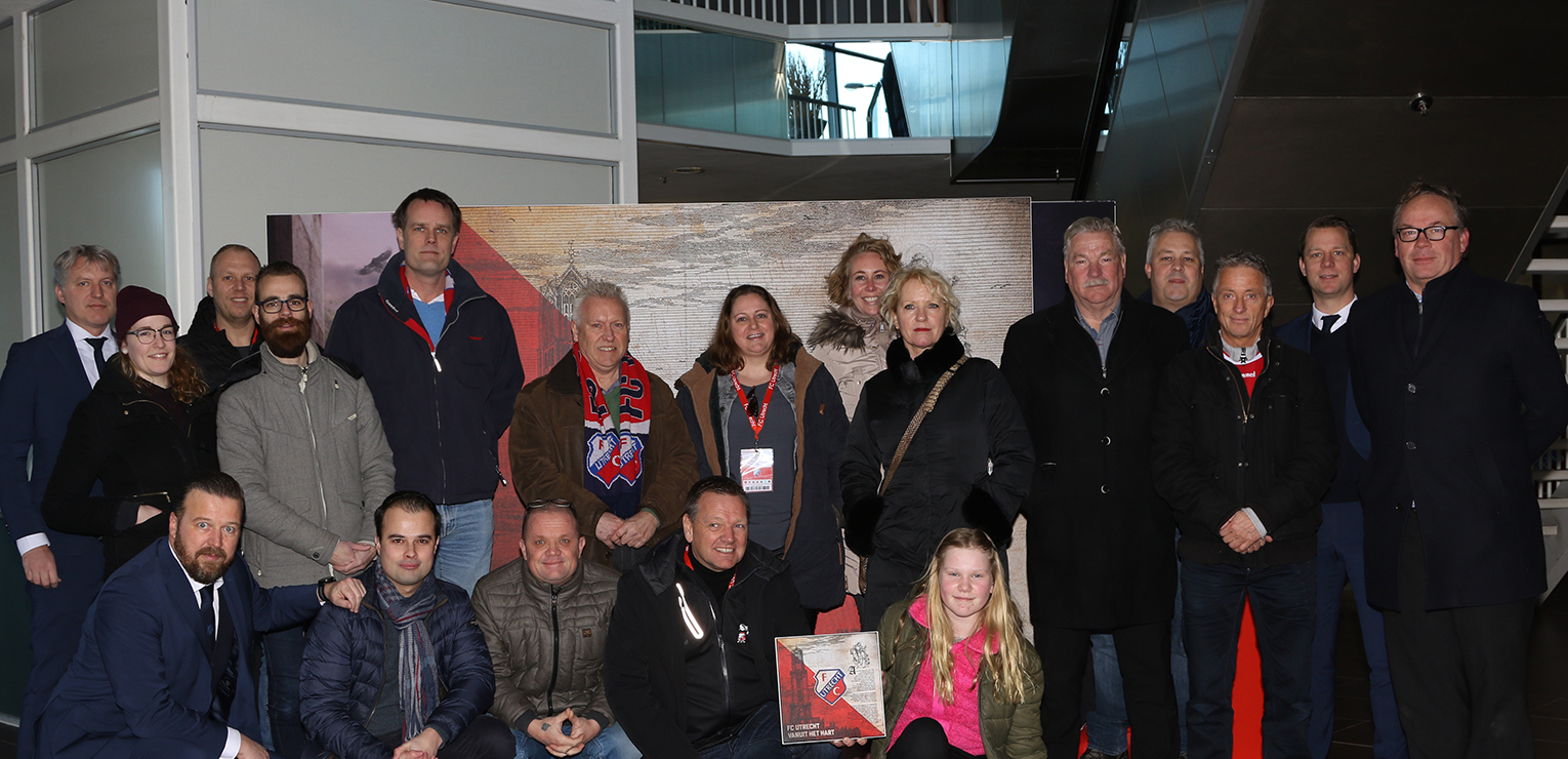 Supportersverenigingen nemen Het Manifest in ontvangst