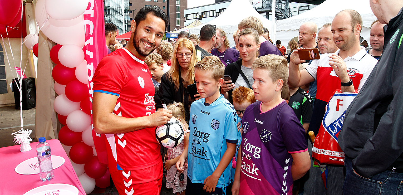 Sponsors pakken uit tijdens Open Dag
