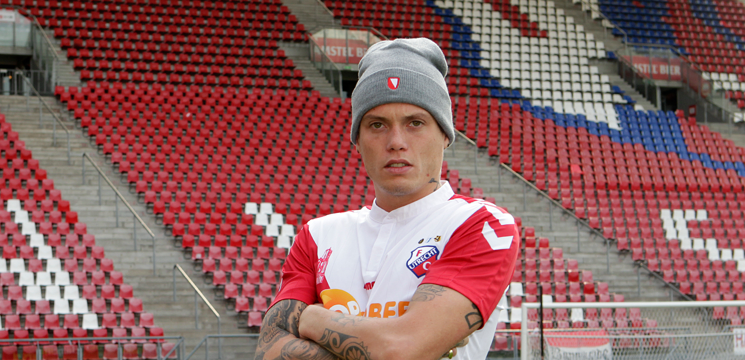 Tony Junior draait tijdens Open Dag FC Utrecht