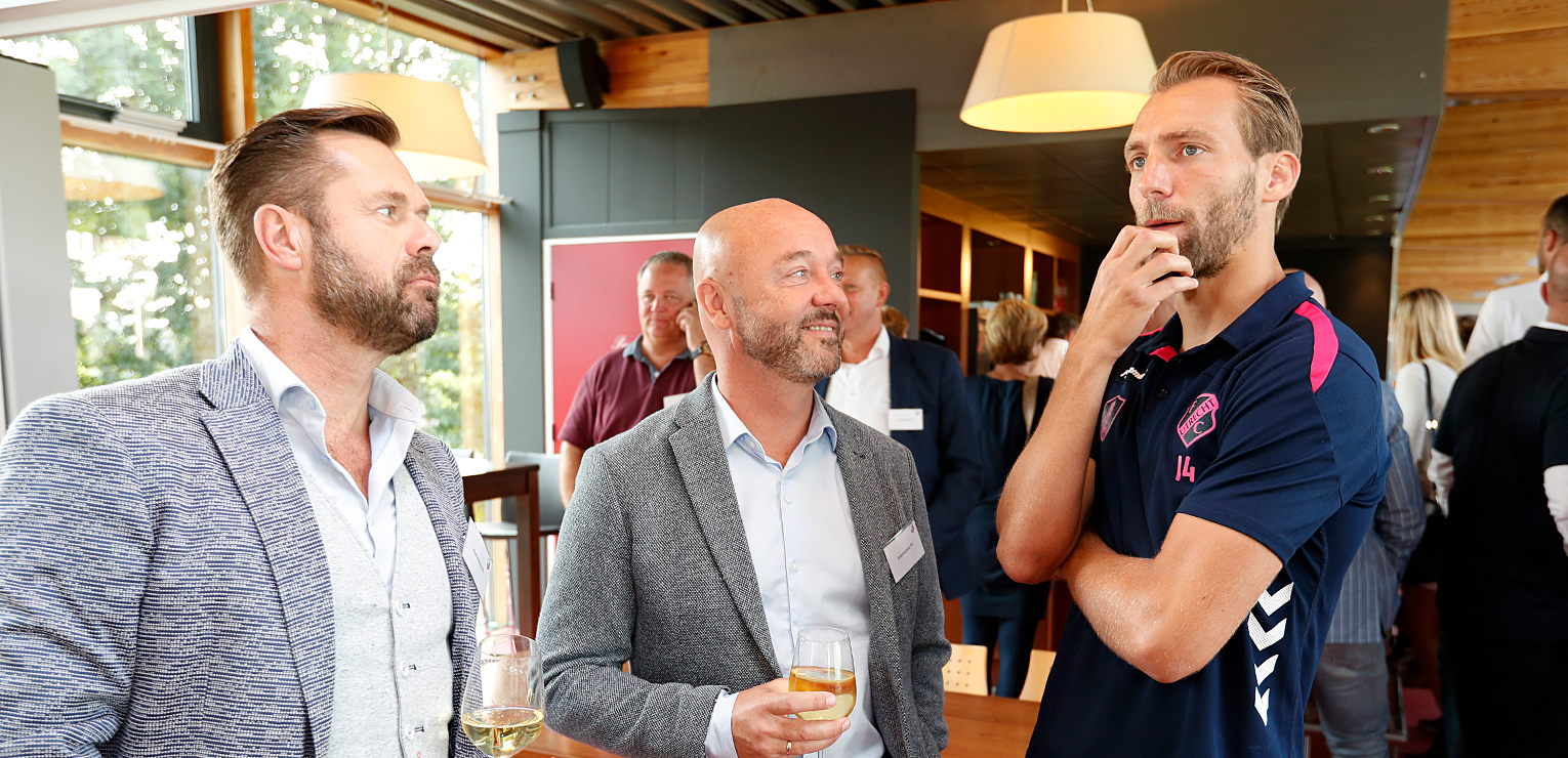Succesvolle aftrap van FC Utrecht Business seizoen