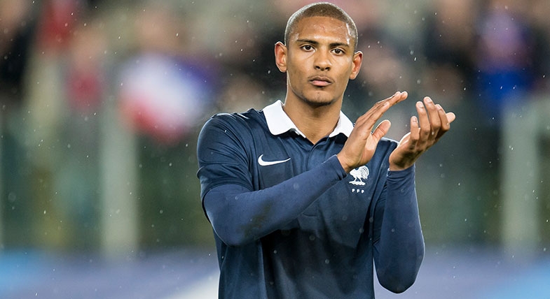 Haller schiet Jong Frankrijk naar zege